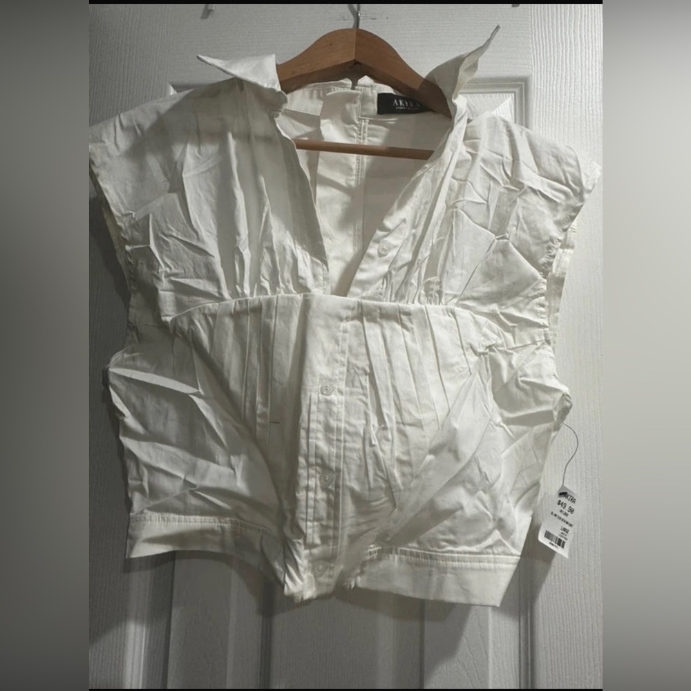 AKIRA White Pleated Short Sleeve Button-Down Top